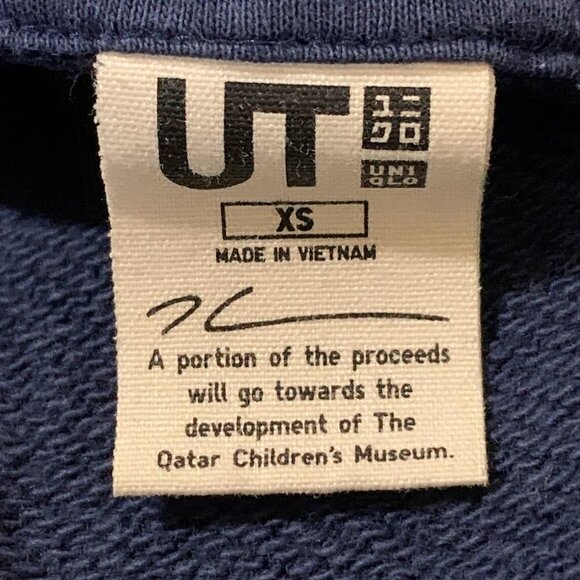 Uniqlo x Jeff Koons Women's Chrome‎ Balloon Rabbit Graphic Sweatshirt Size XS - Picture 8 of 13